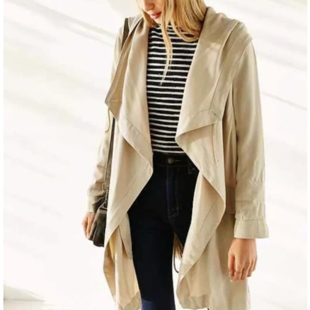 Urban Outfitters Silence + Noise Waylin Asymmetrical Parka - Picture 2 of 15